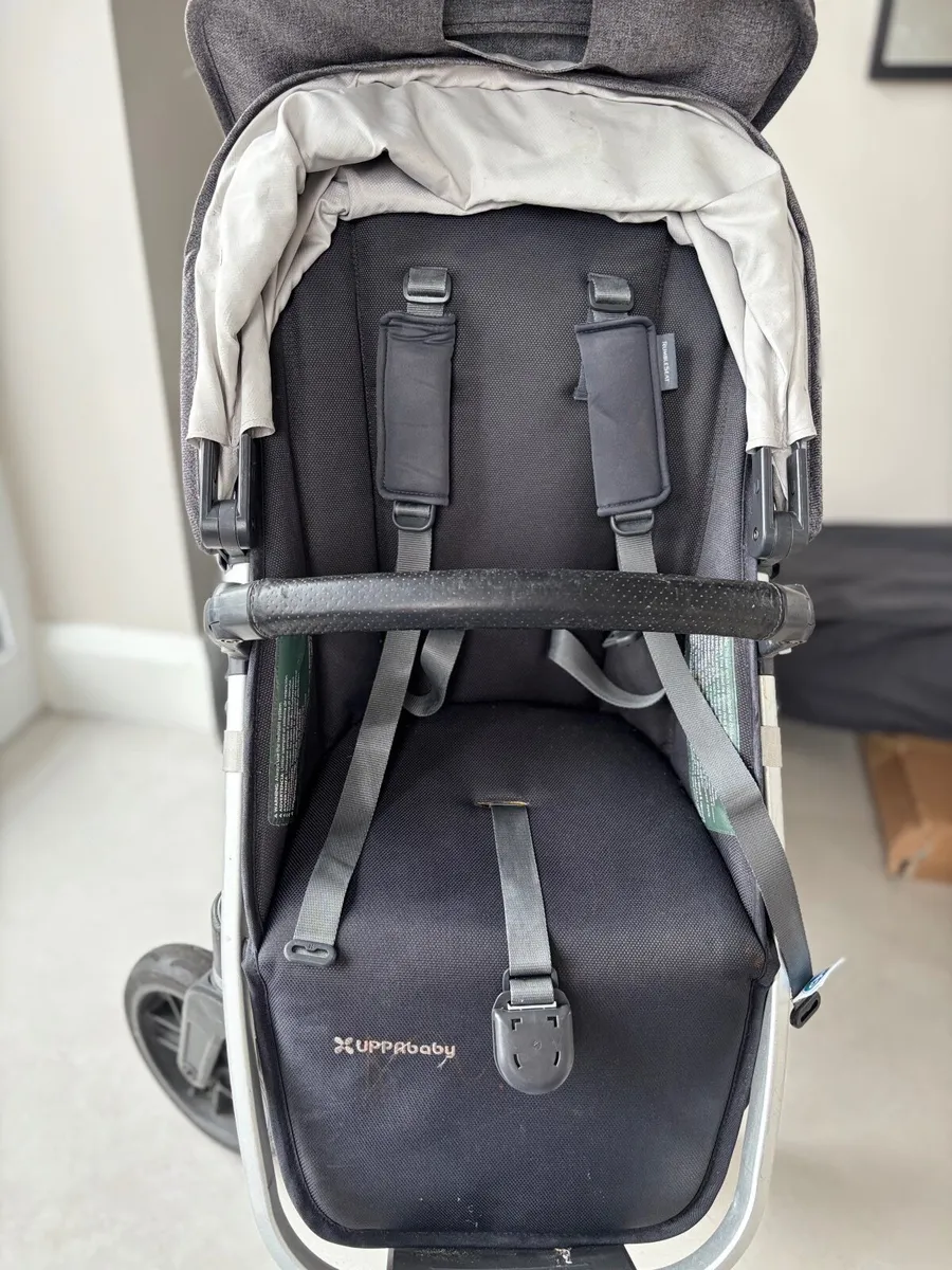 Uppababy Vista V2 - Image 1
