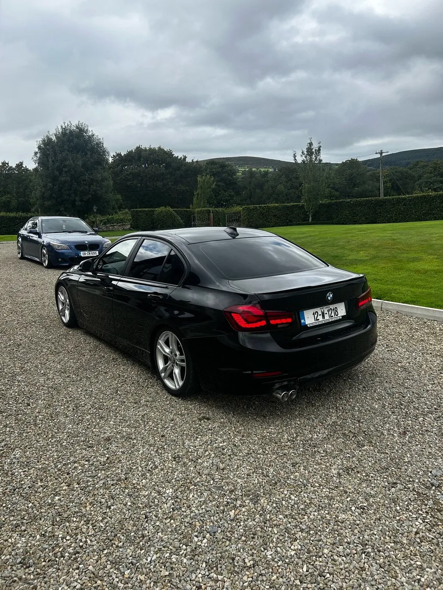 2012 bmw f30 - Image 2
