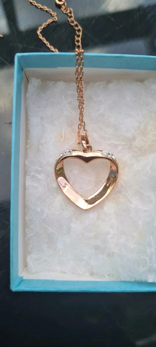 Tipperary Crystal Heart Necklace - Image 3
