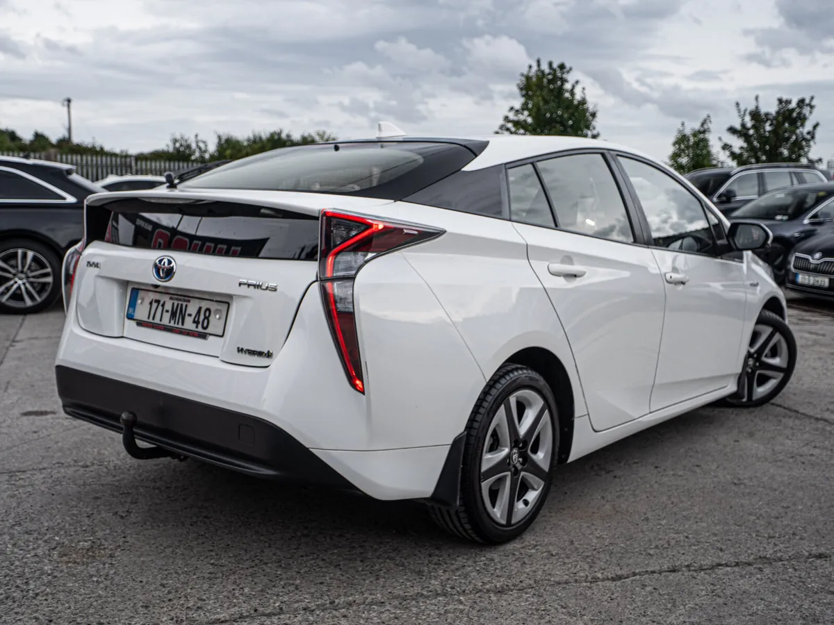 2017 Prius 1.8 Luxury/Irish/New NCT/1yr warranty - Image 3