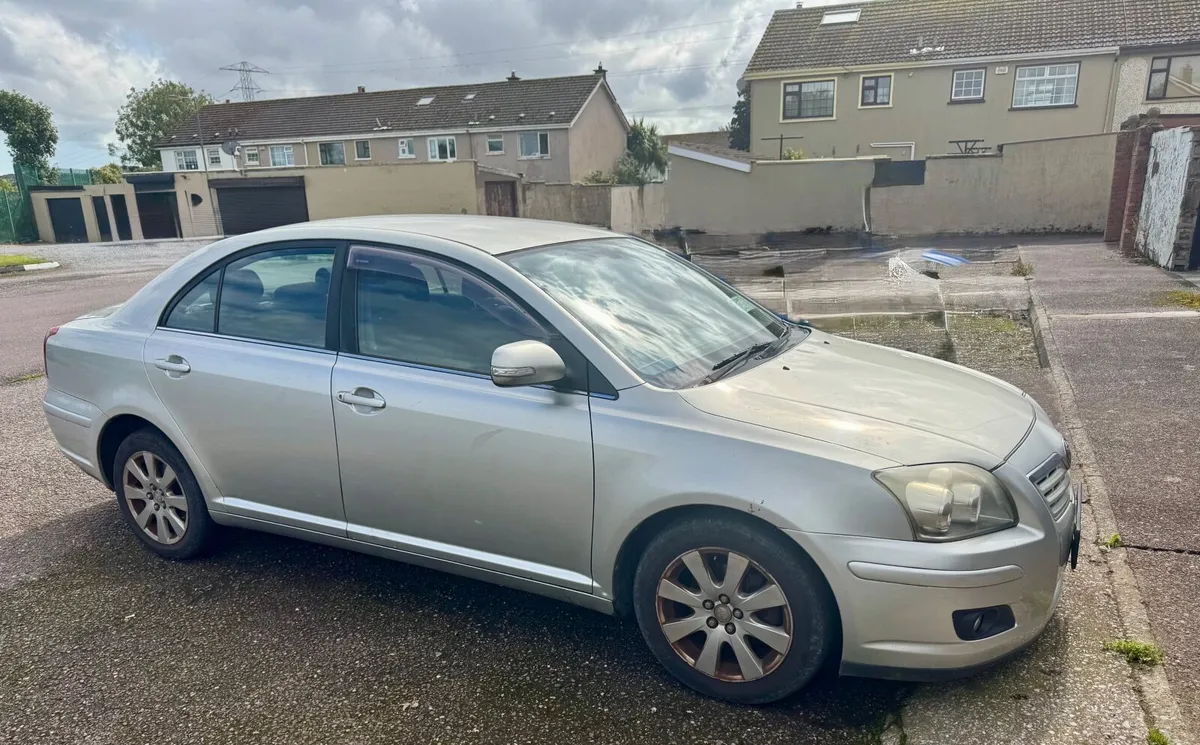 Toyota Avensis 2009 - Image 4