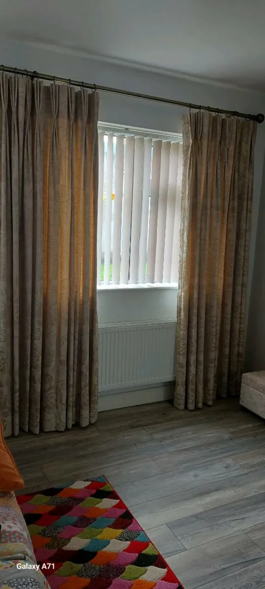 Curtains - Image 4