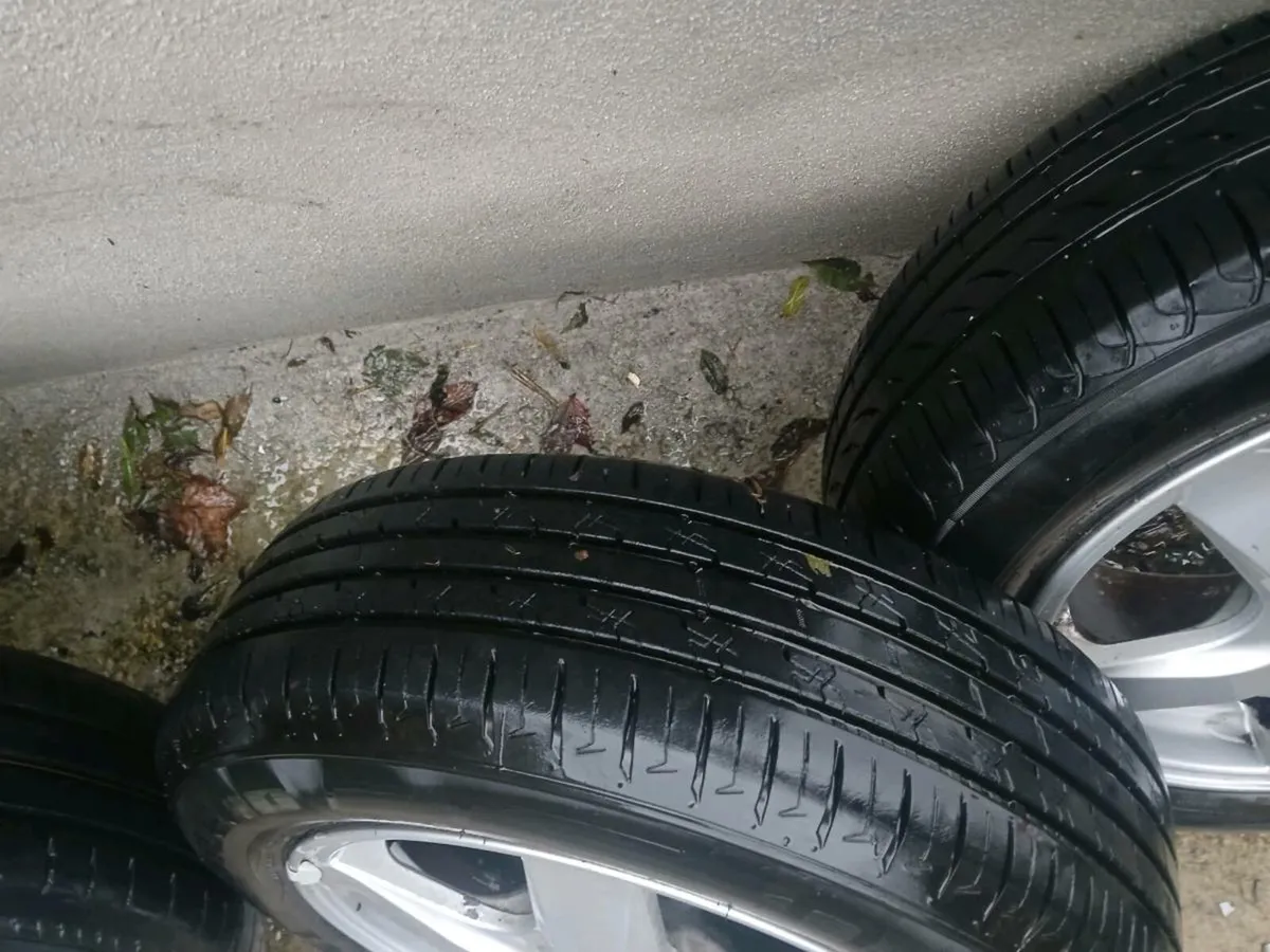 Toyota corolla alloys - Image 3