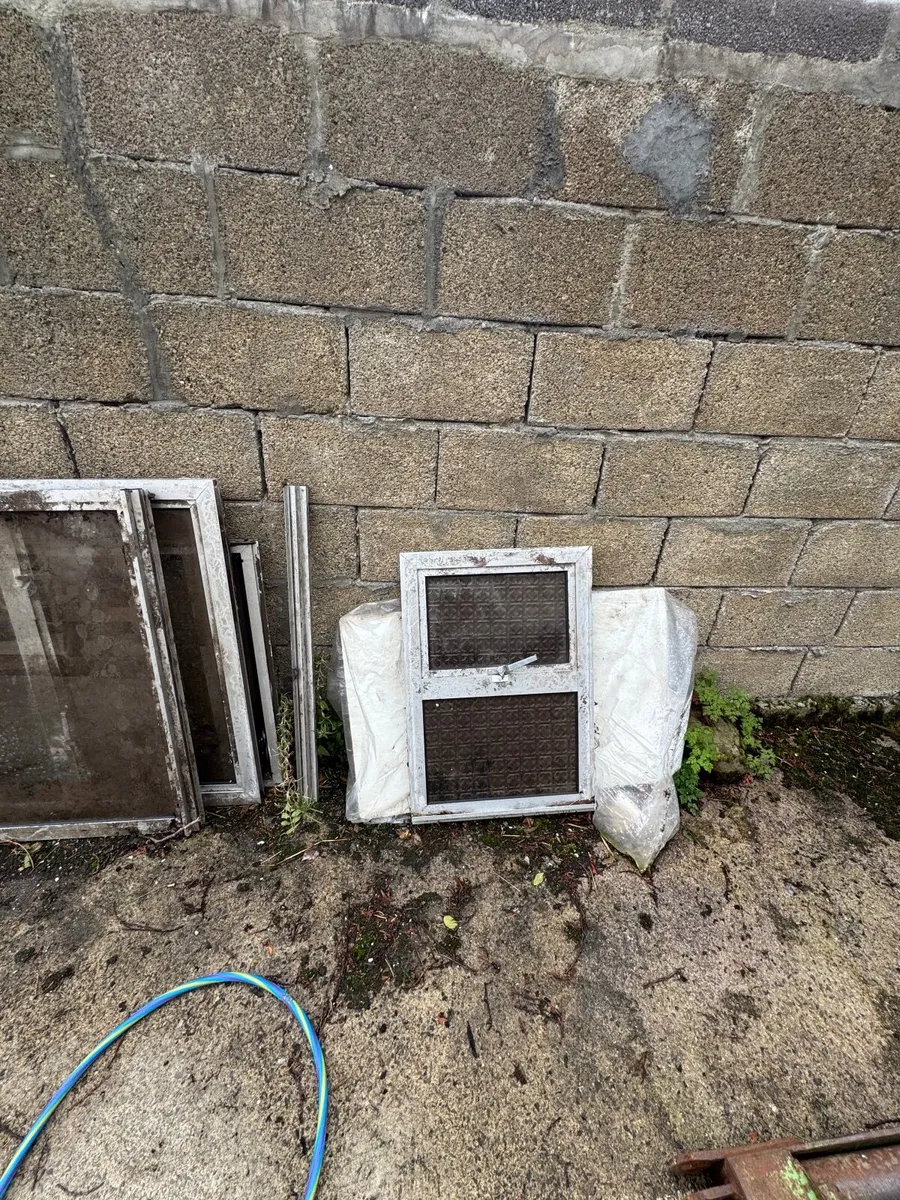Selection of windows - Image 2