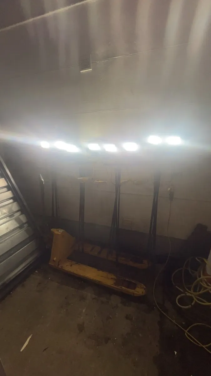 Led tripod work lights - Image 4