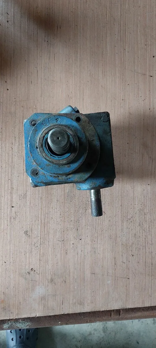 Cement mixer gearbox - Image 1