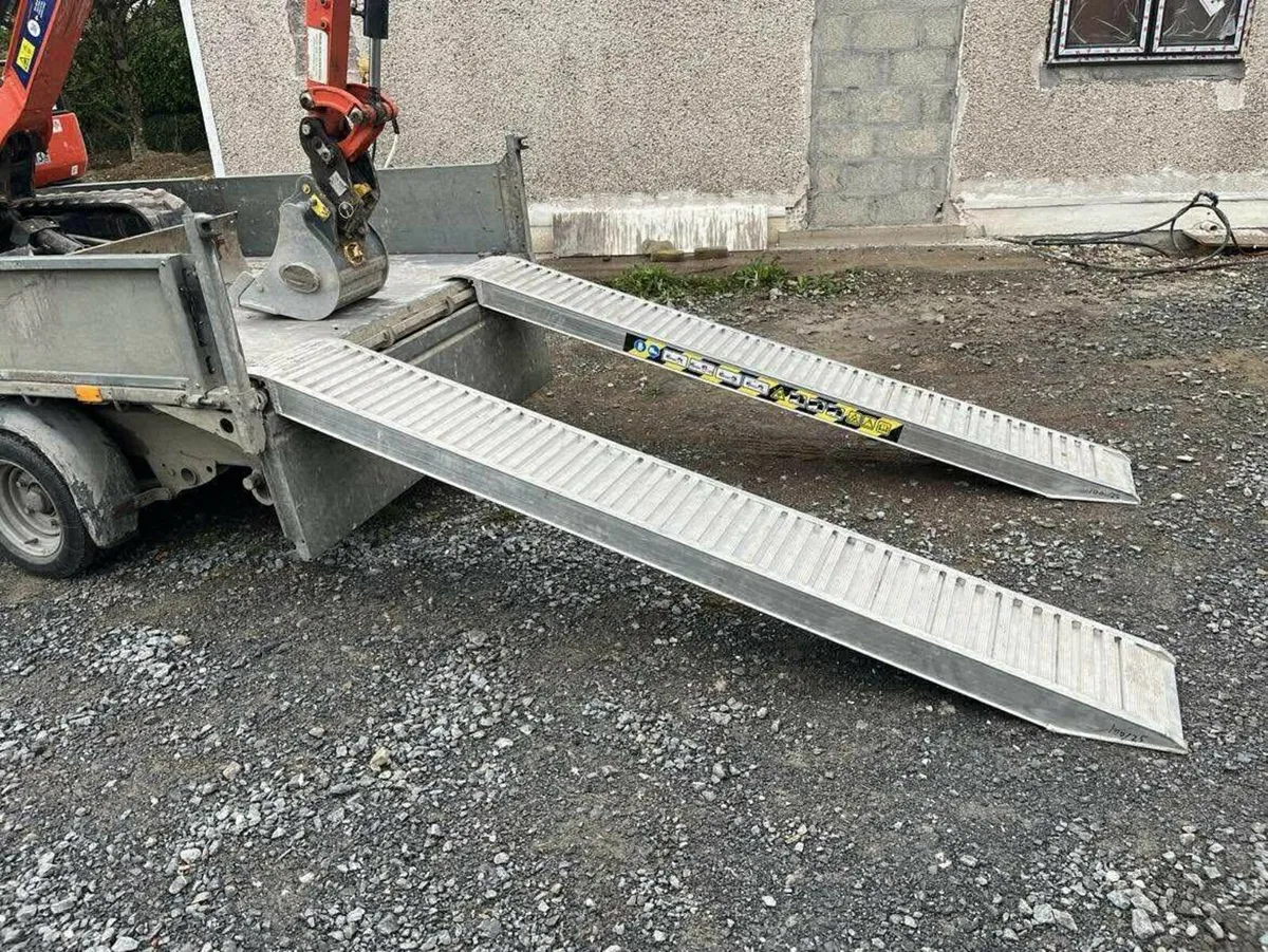 Loading ramps - Image 1