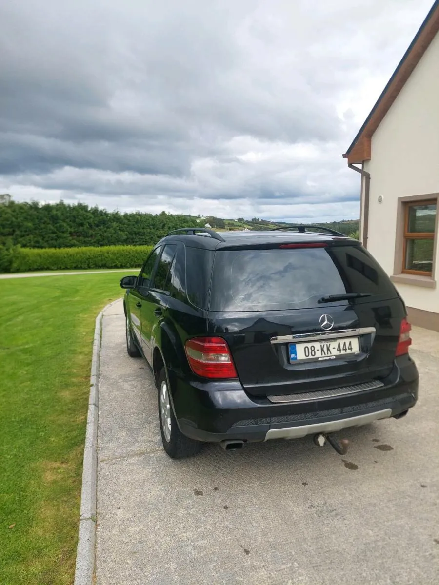 Mercedes ml280 Crew Cab - Image 4