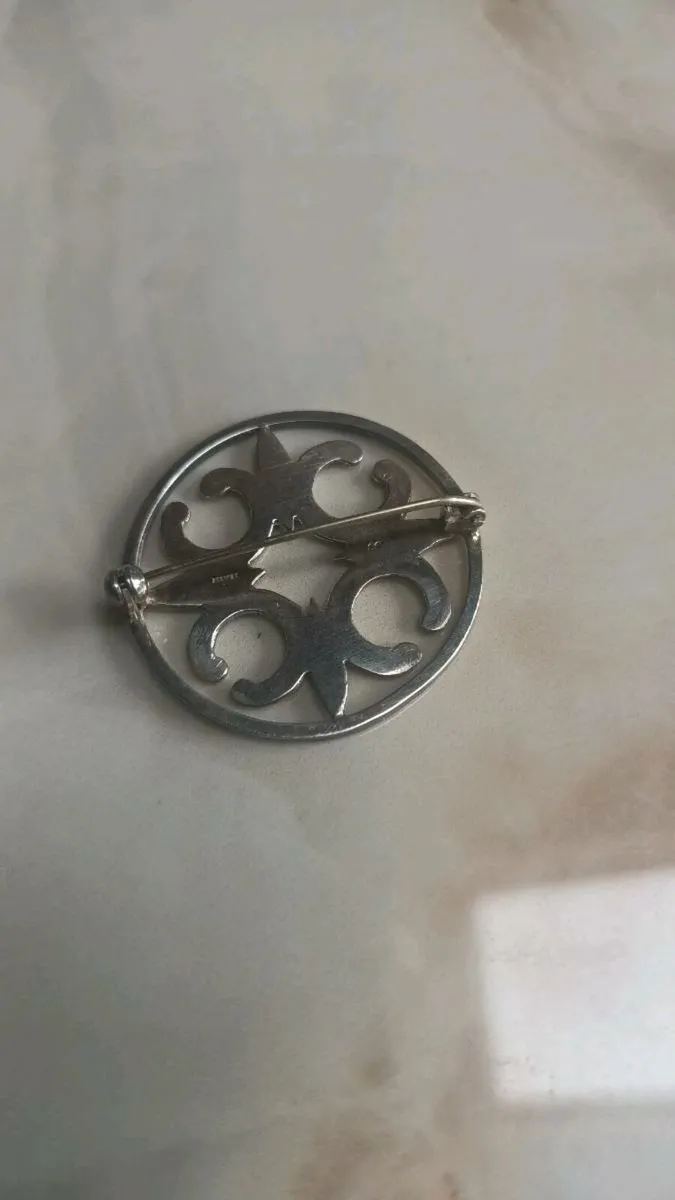Stamped silver St Magnus brooch, D18, freepost - Image 4