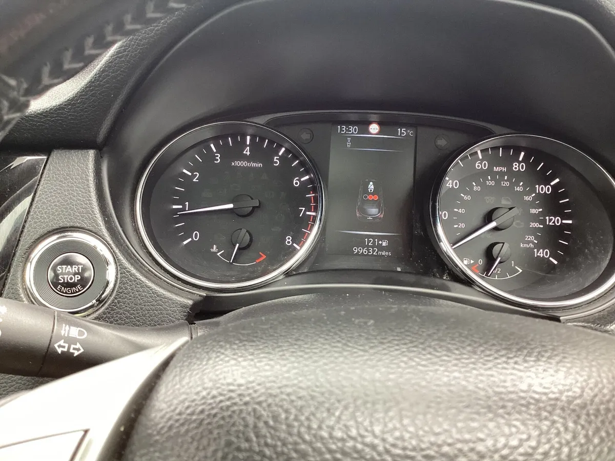 Nissan Qashqai 2015 - Image 2