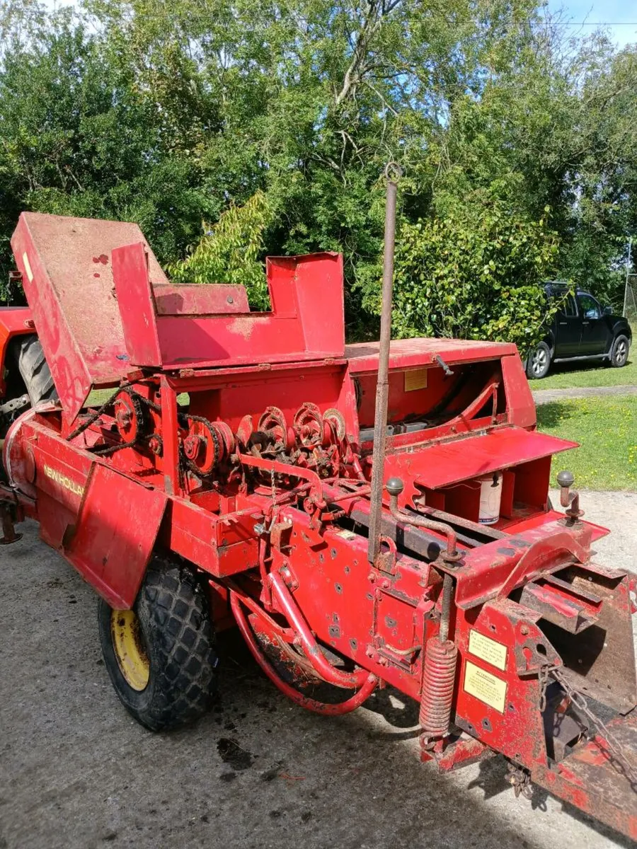 Small square baler - Image 2