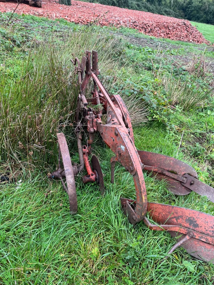 Two furrow pierce plough - Image 4