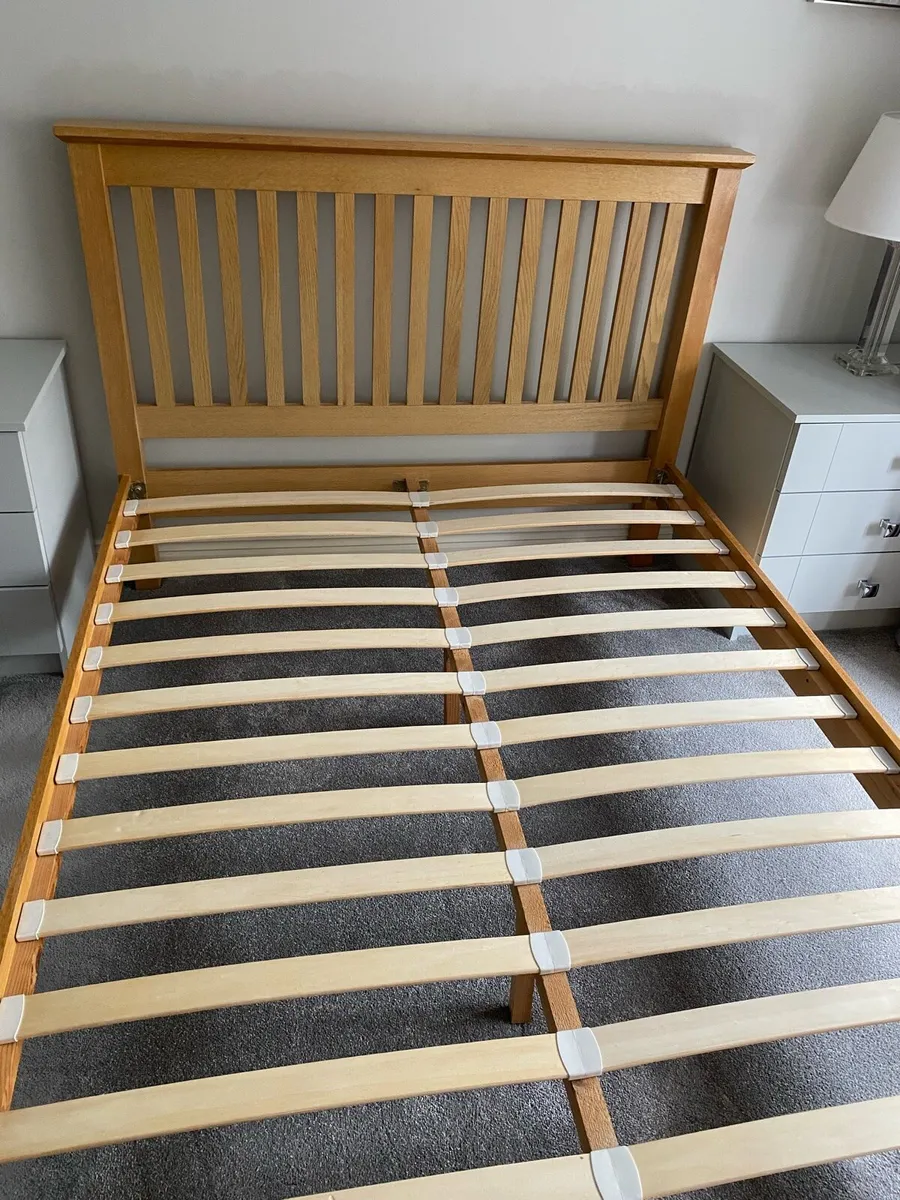 Double Oak Framed Bed - Image 2