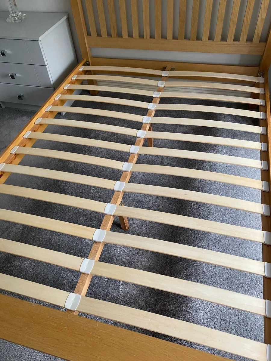 Double Oak Framed Bed - Image 4