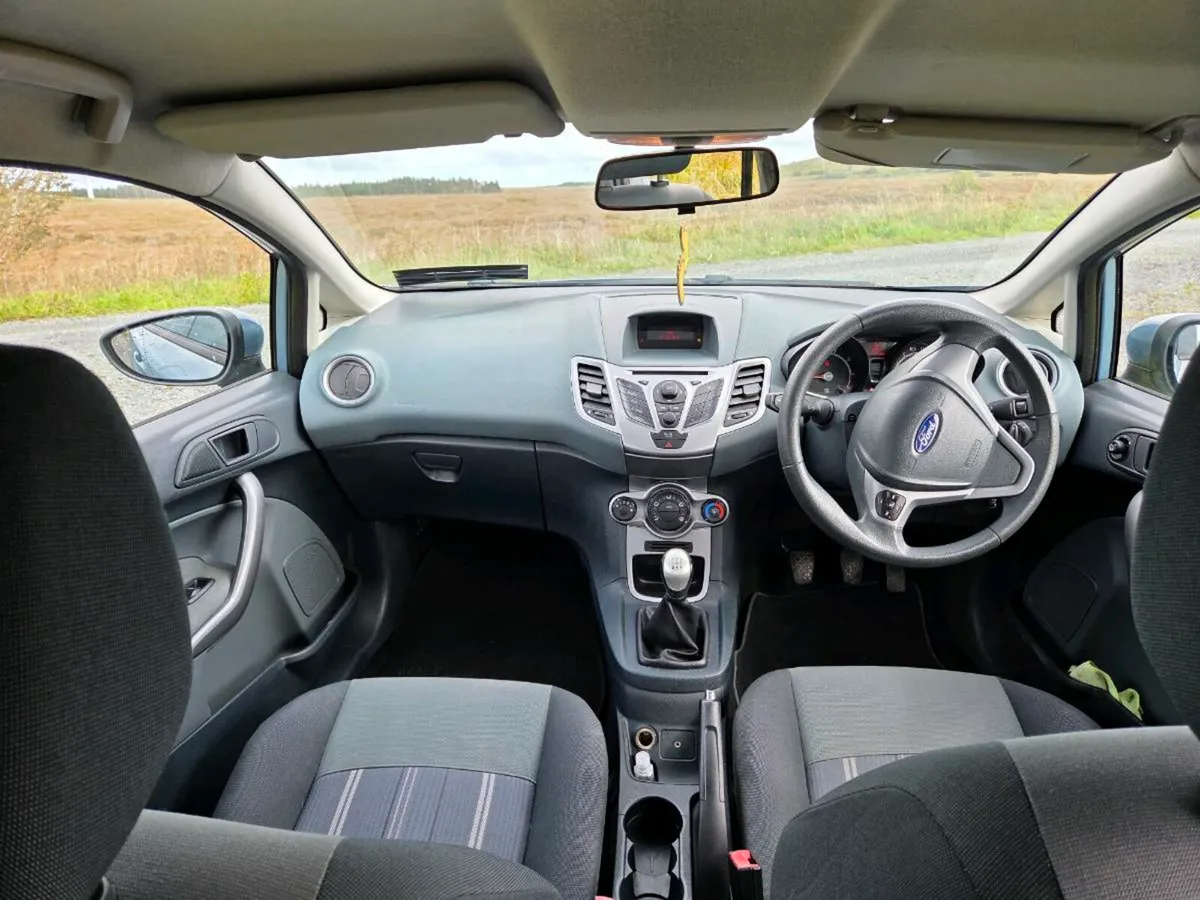 Ford Fiesta - Image 4