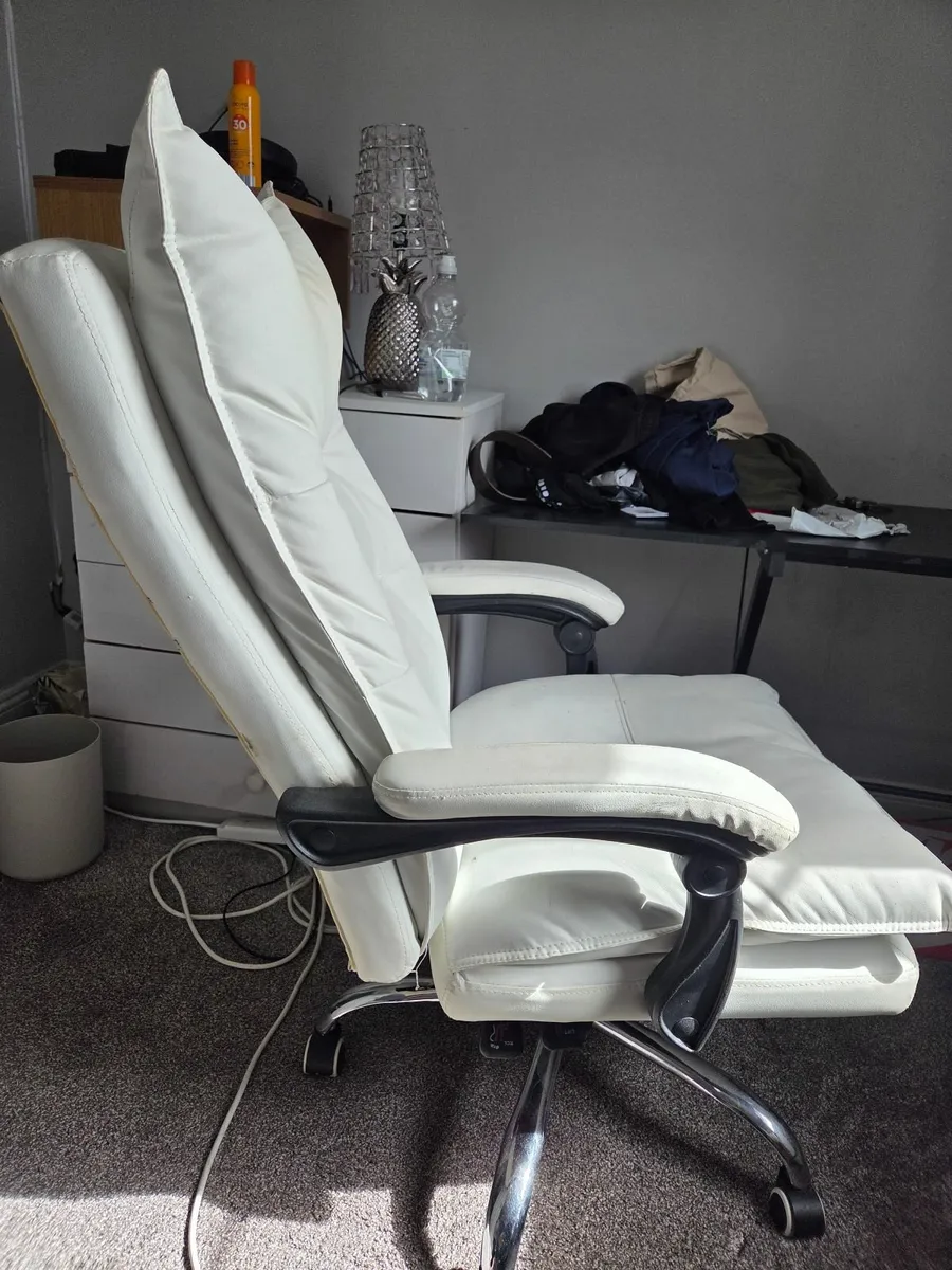 Leather chair - Image 4
