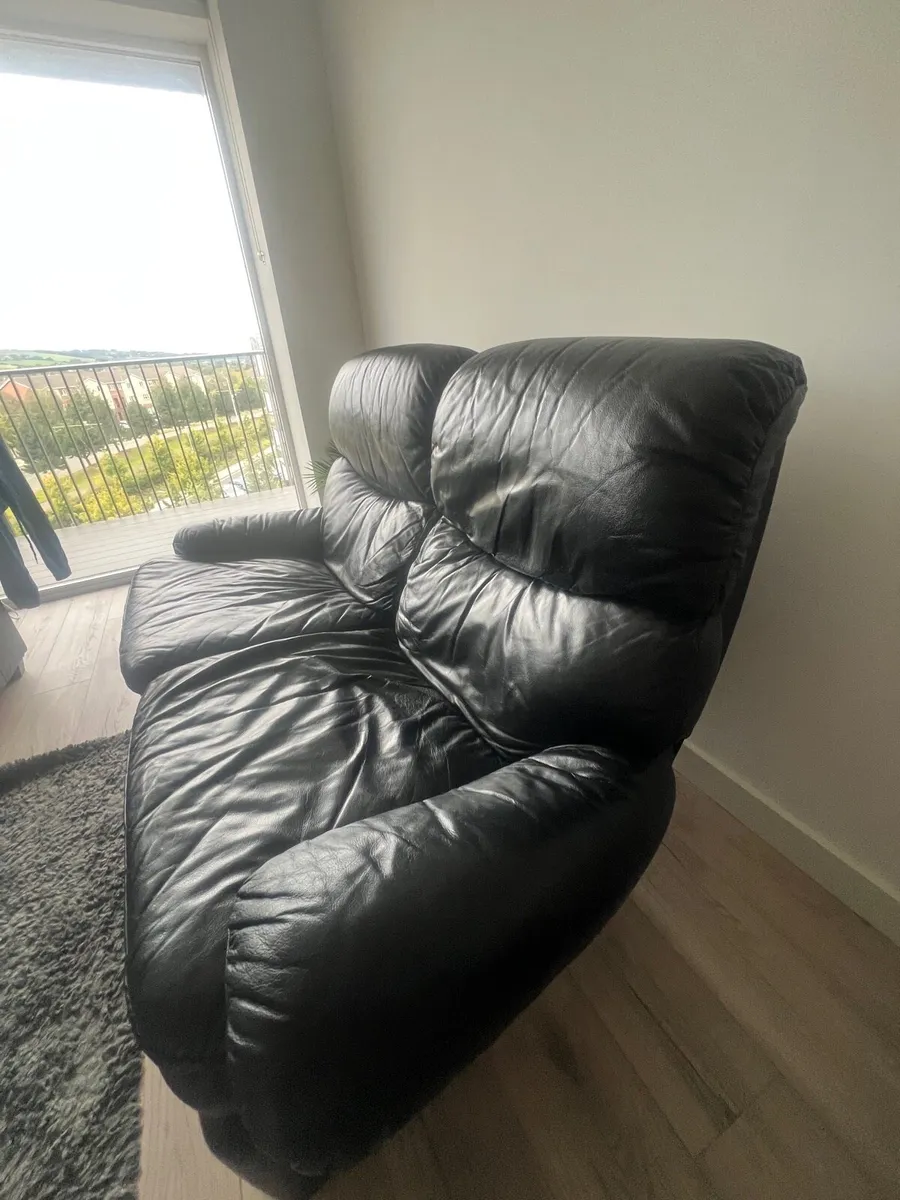2 Seater Recliner - Image 4