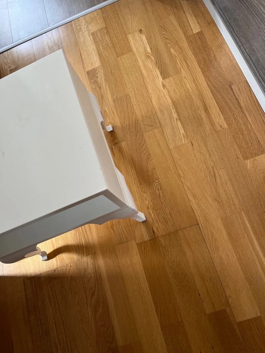Small side Table - Image 3