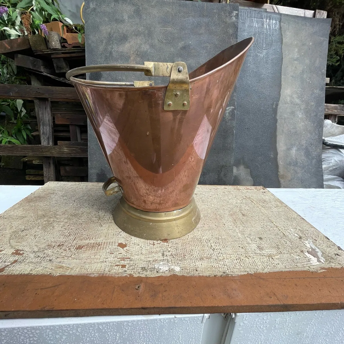 Brass and Copper Coal bucket - Image 2