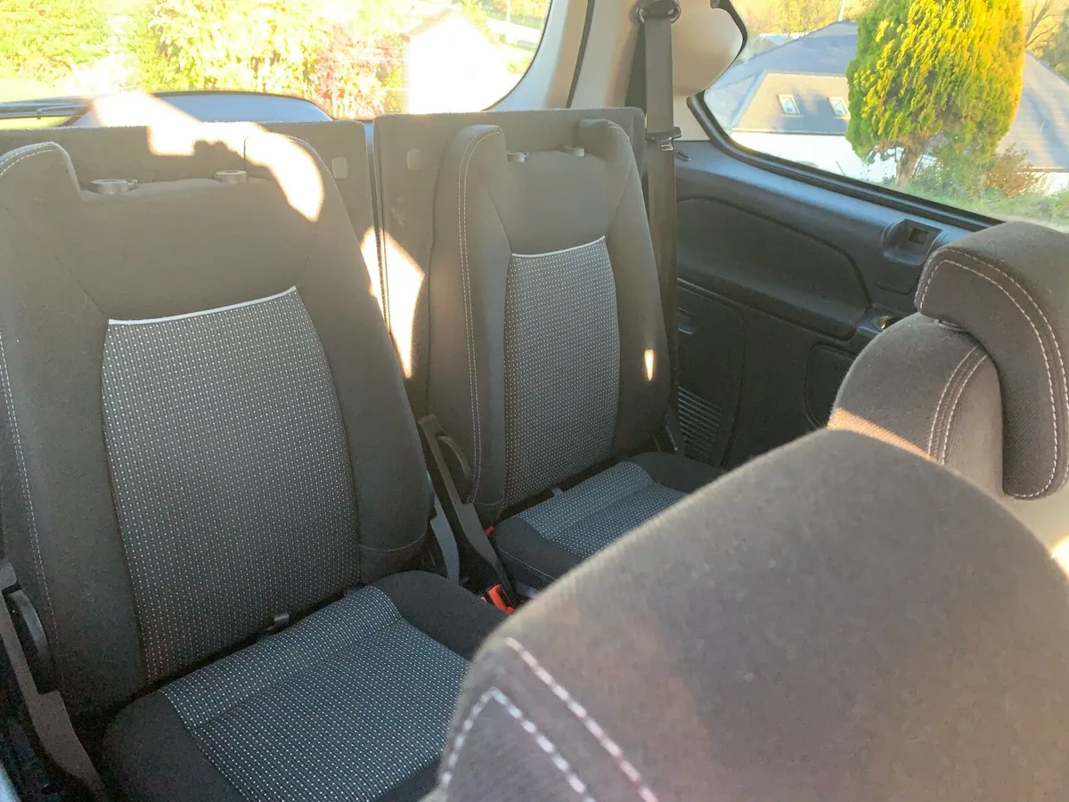 Ford galaxy - Image 3