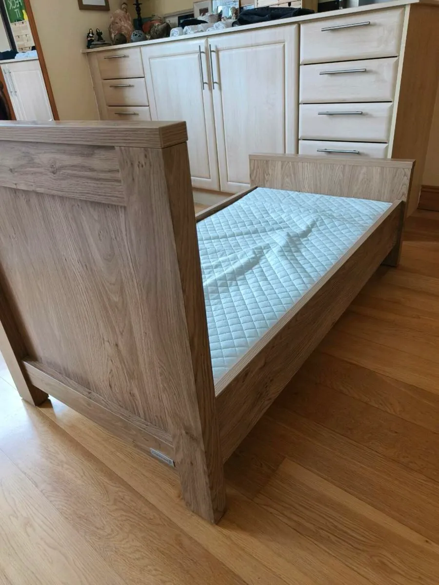 Cot Bed changing unit drawers furniture set - Image 2