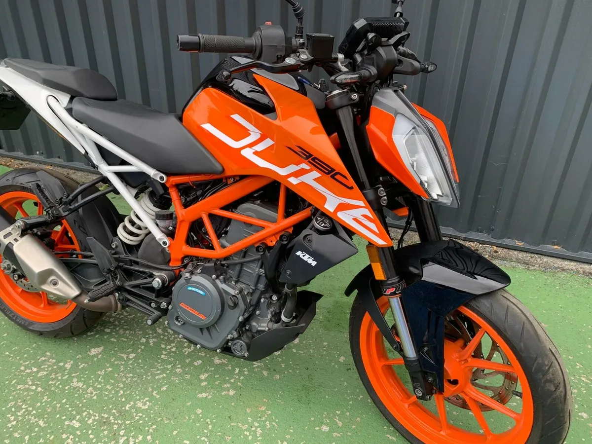 KTM 390 Duke - Image 2