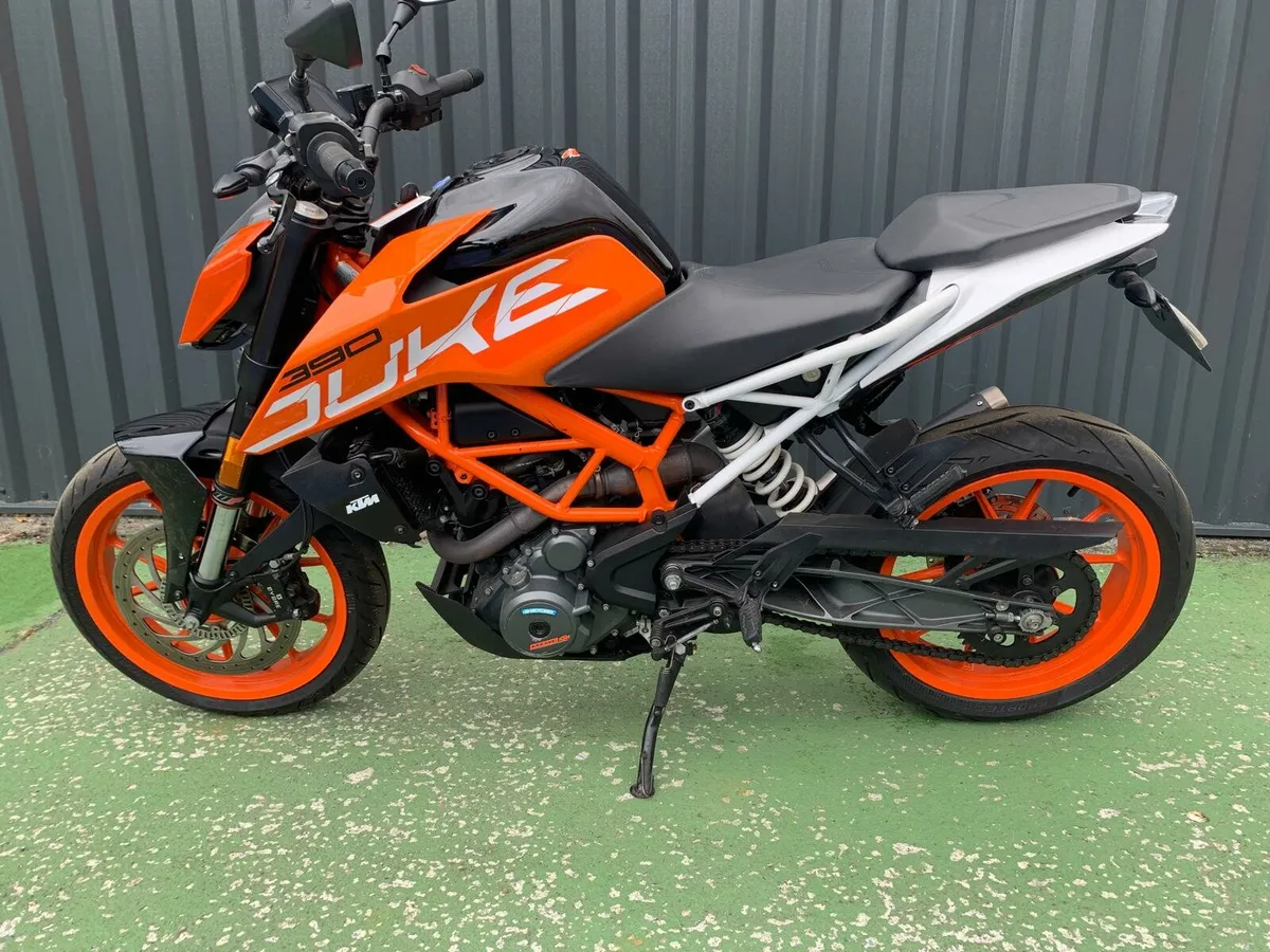 KTM 390 Duke - Image 3