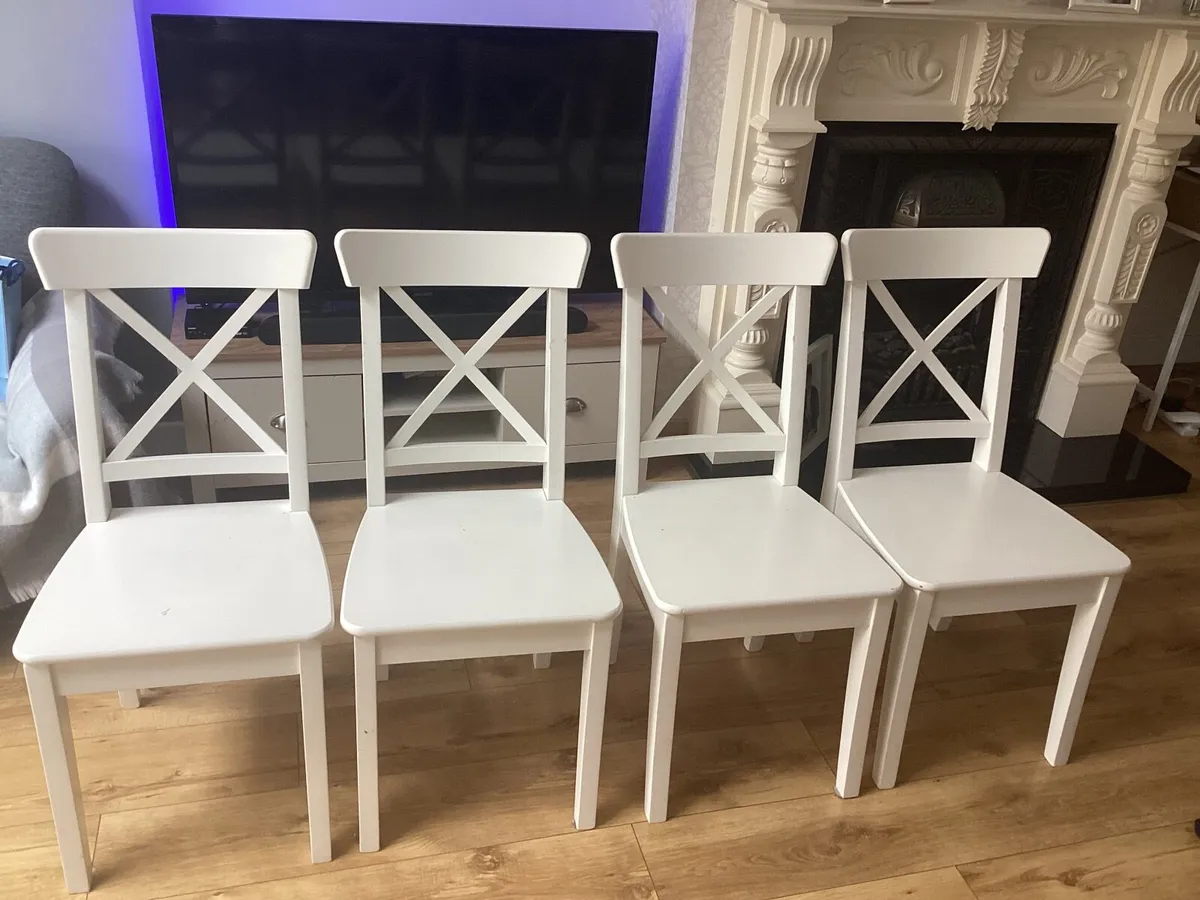 Extendable Dinning Table with 4 Chairs - Image 4