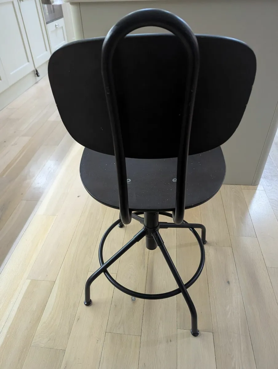 Height adjustable stool for study desk - Image 3