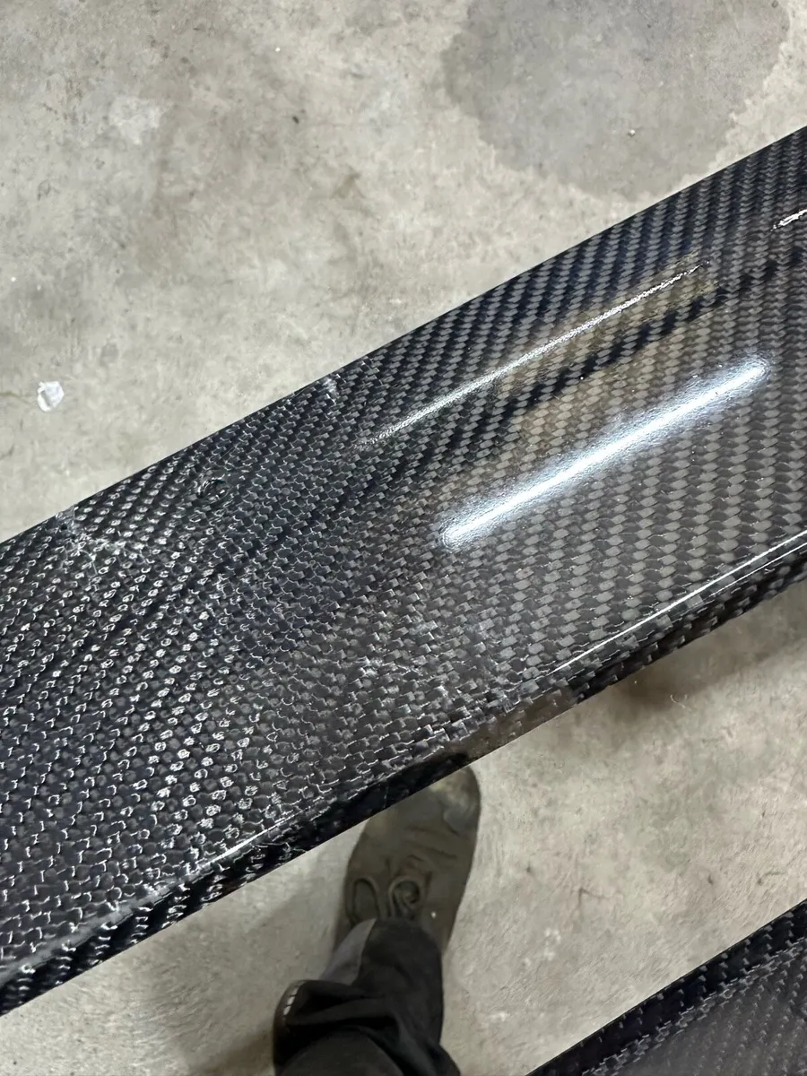 F30 carbon fiber side skirt - Image 2