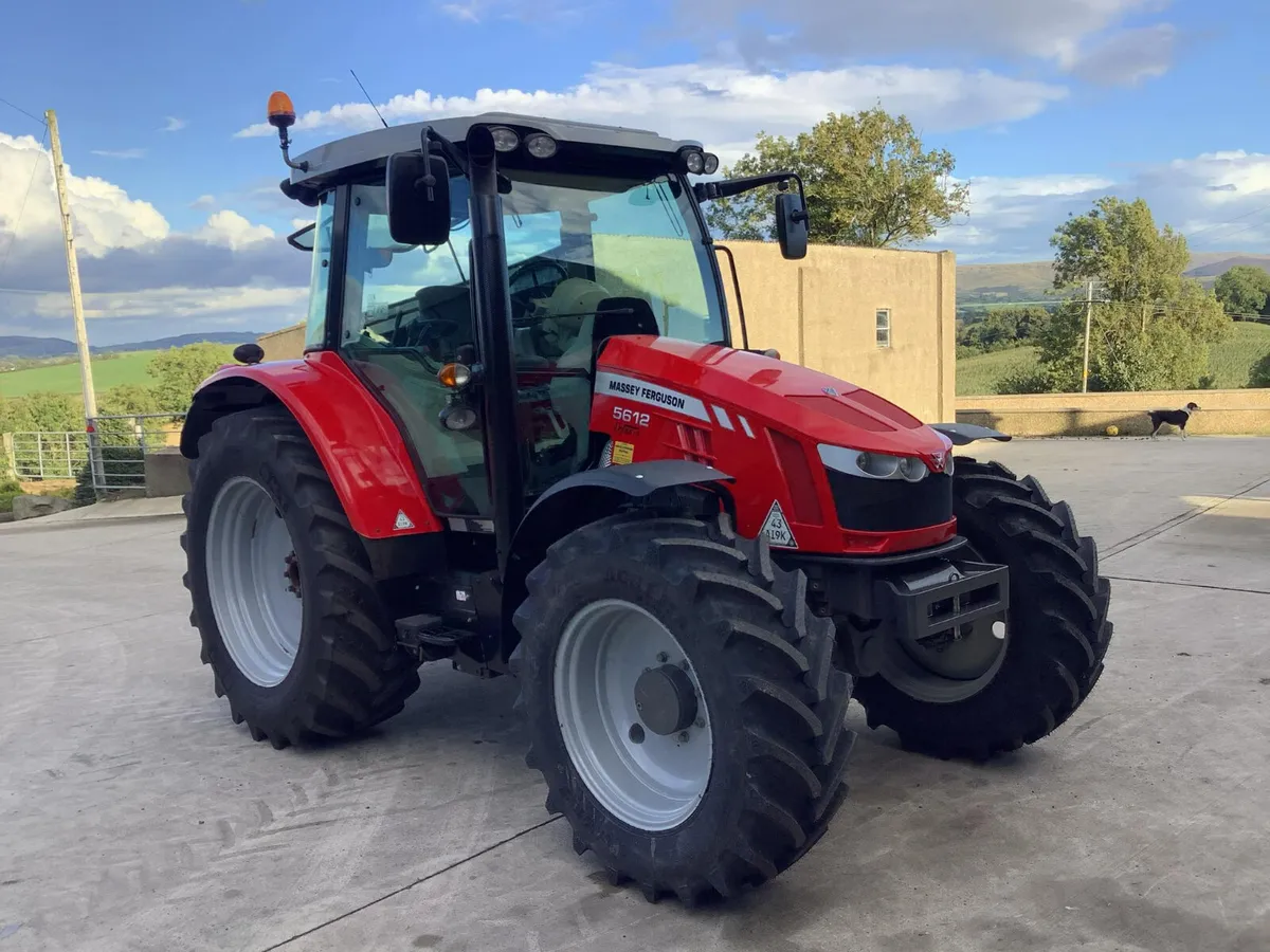 2014 MF 5612 - Image 2
