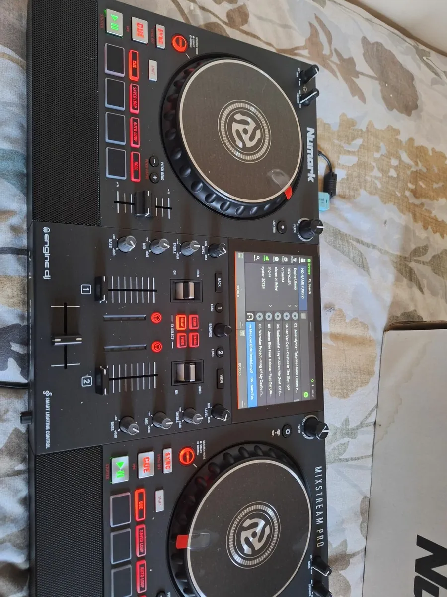 controler - Image 1