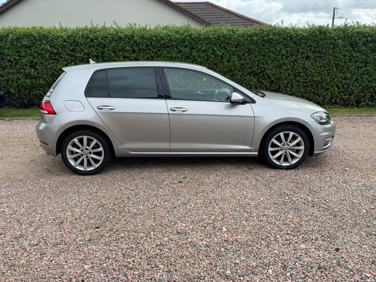 182 Volkswagen Golf Comfortline DSG - Image 3