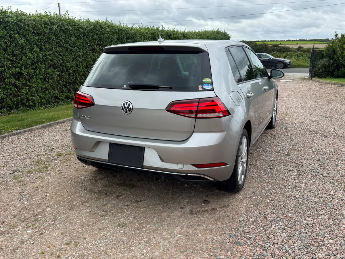 182 Volkswagen Golf Comfortline DSG - Image 4