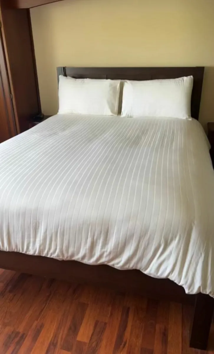 King Bed frame - Image 1
