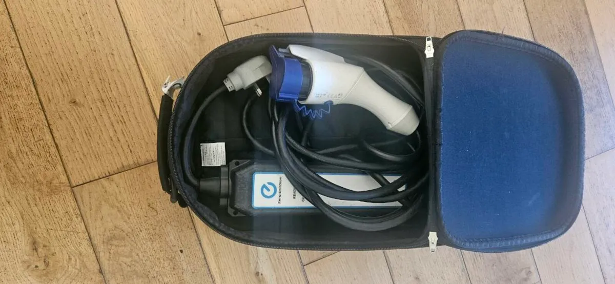 EV Charger for NissanLeaf - Image 1