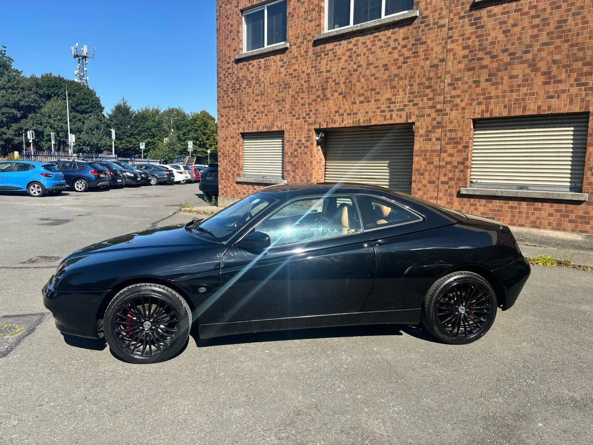 ALFA ROMEO GTV LUSSO 2.0 T-SPARK €5,250 - Image 2