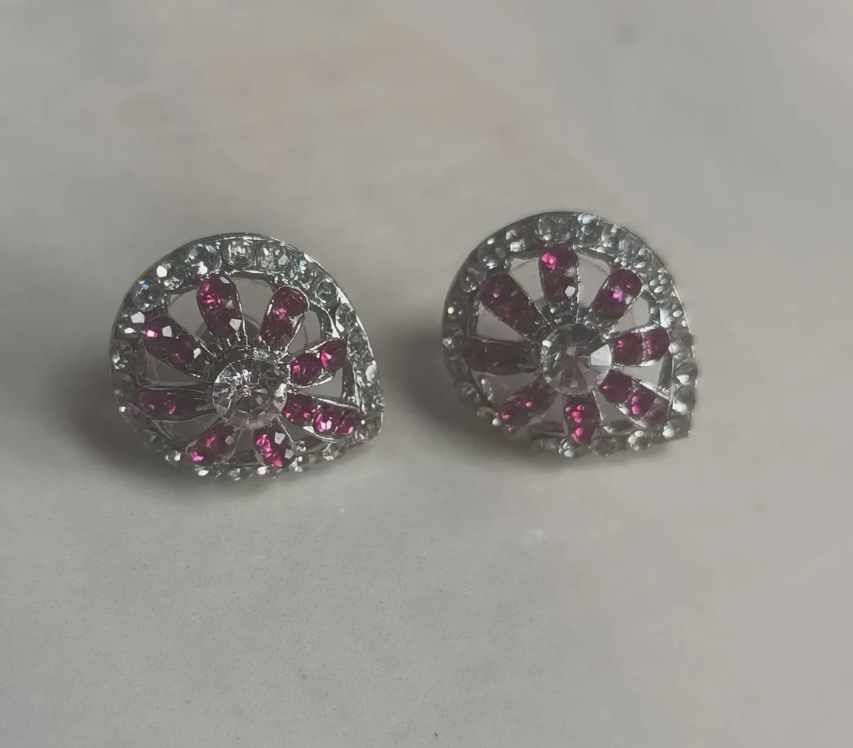 Stunning Ceylon earrings, freepost, D18, never use - Image 4