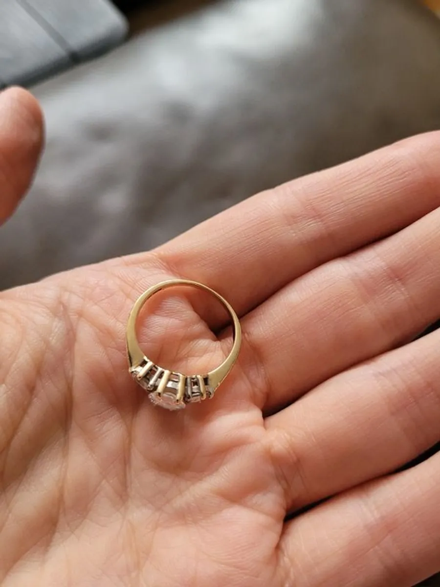 Woman's Ring - Image 3
