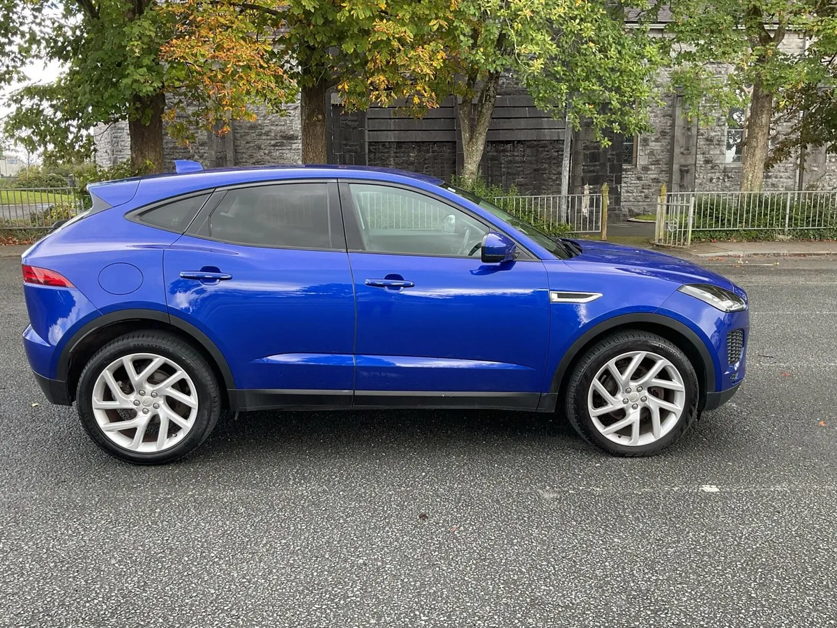 Jaguar E pace - Image 1