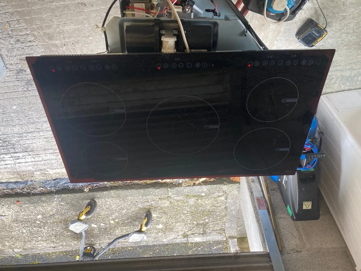 Induction hob - Image 2