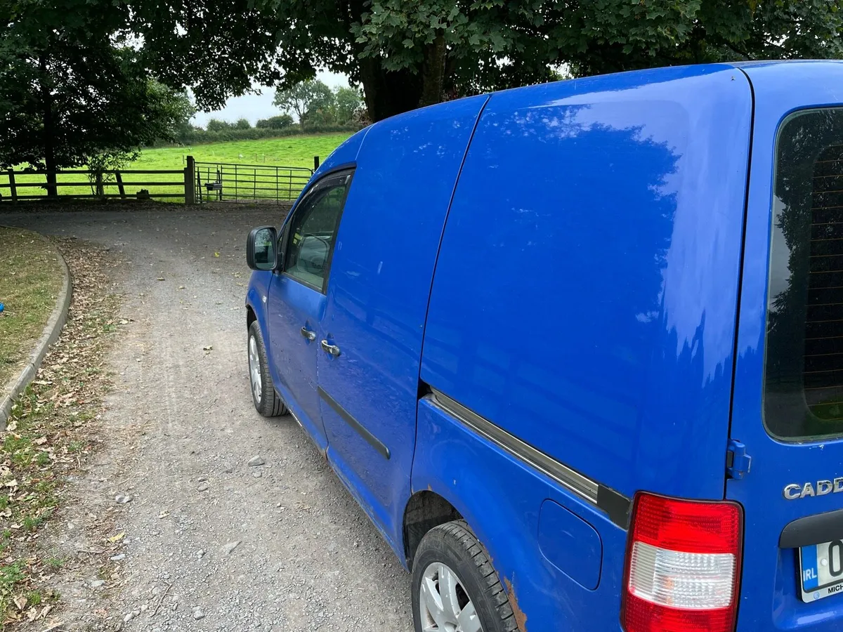 2007 Volkswagen caddy - Image 2