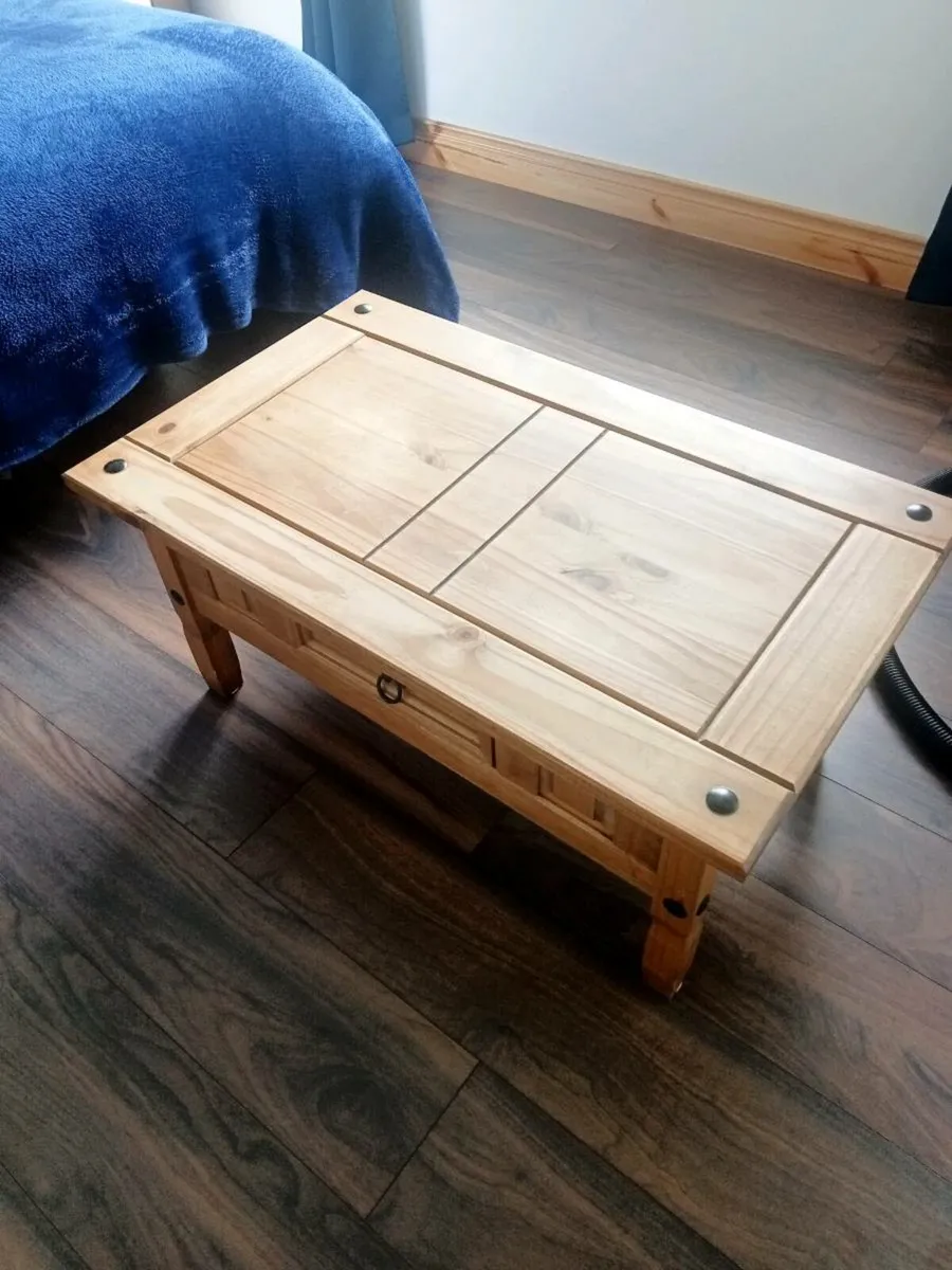 Coffee table - Image 1