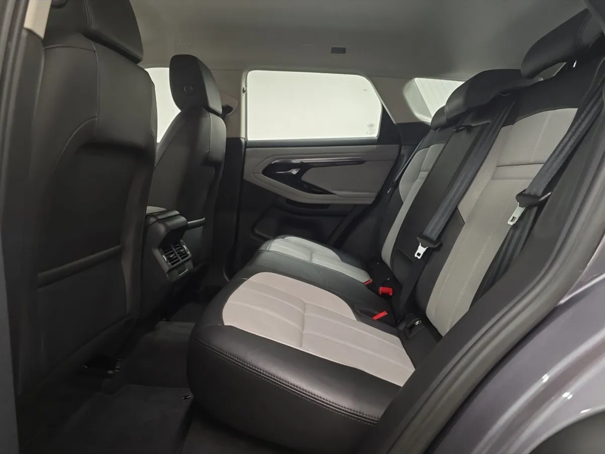 Land Rover Range Rover Evoque Diesel Hatchback R-D - Image 4