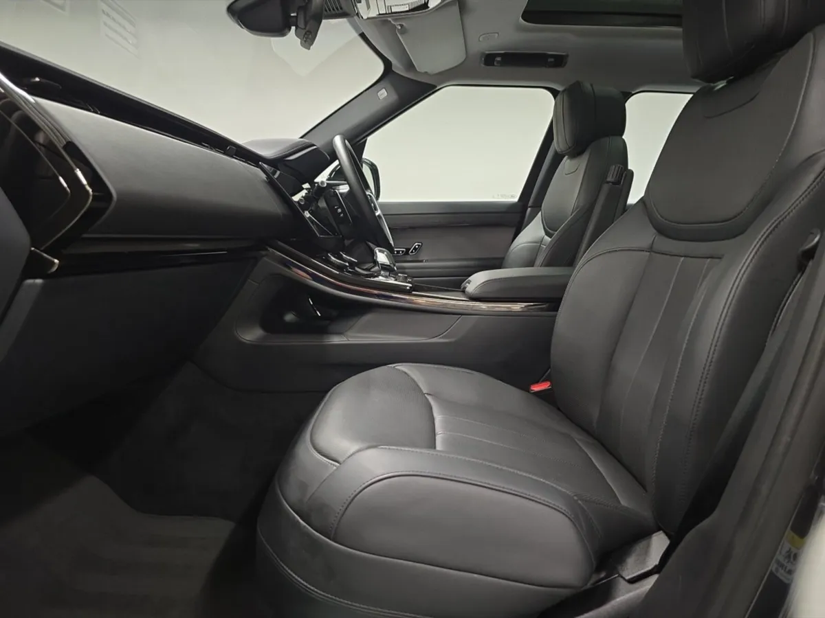 Land Rover Range Rover Sport Estate SE - Image 3