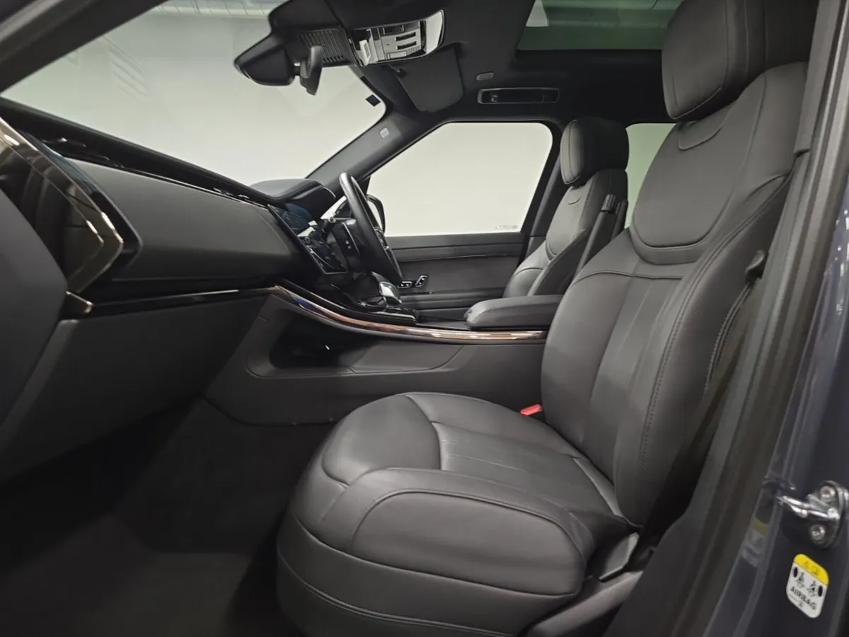 Land Rover Range Rover Sport Diesel Estate Dynamic - Image 3