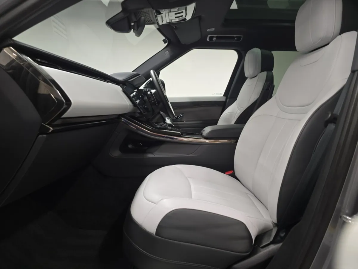 Land Rover Range Rover Sport Diesel Estate Dynamic - Image 3