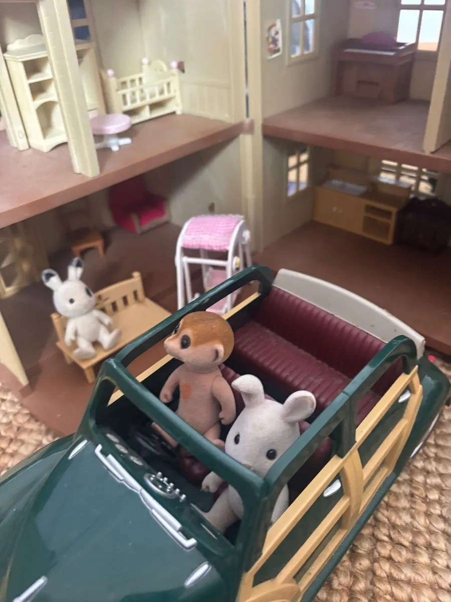 Sylvanian families house and car - Image 2