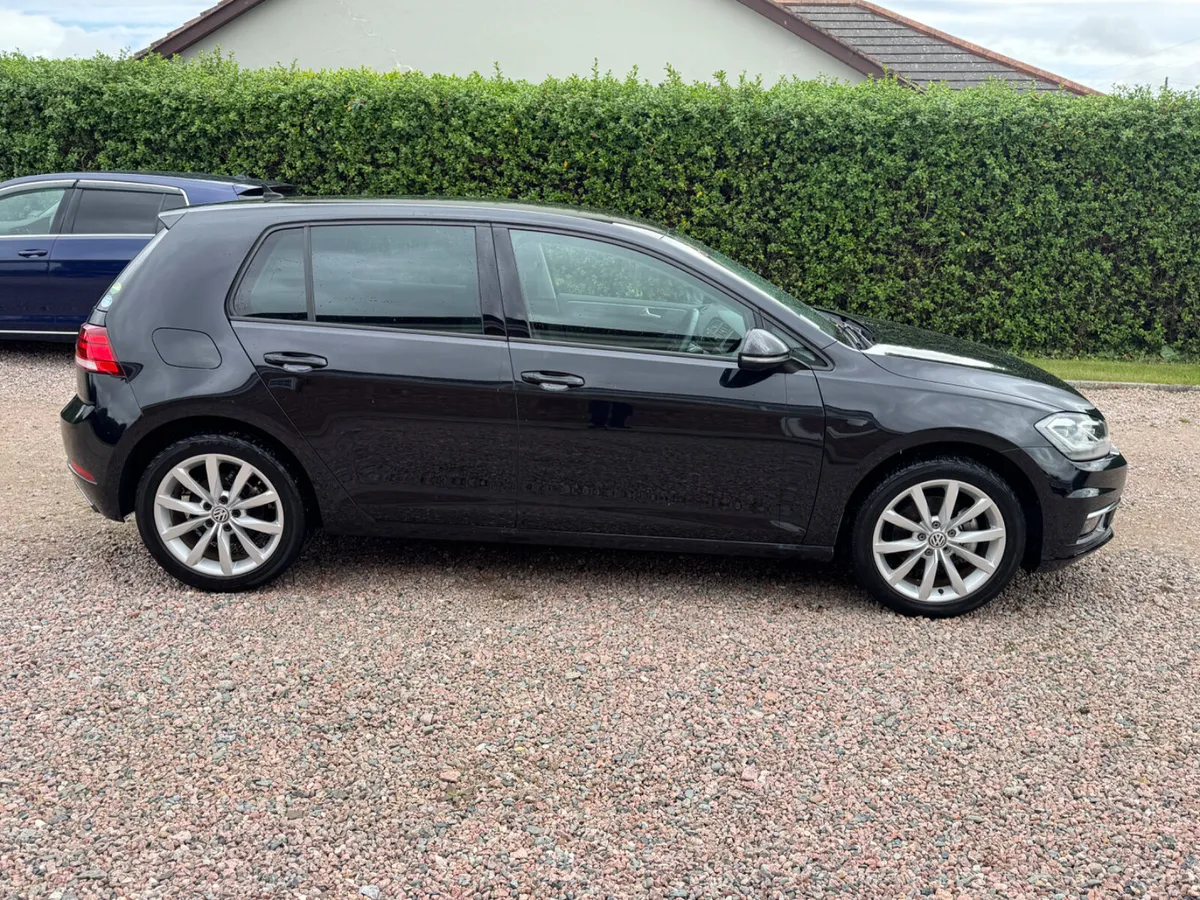 182 Volkswagen Golf Comfortline Tech Edition DSG - Image 3
