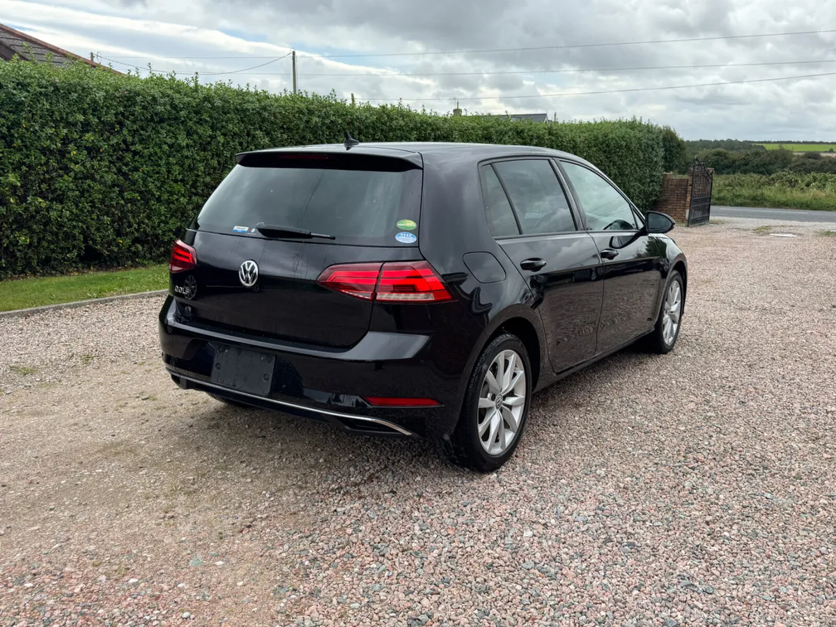 182 Volkswagen Golf Comfortline Tech Edition DSG - Image 4